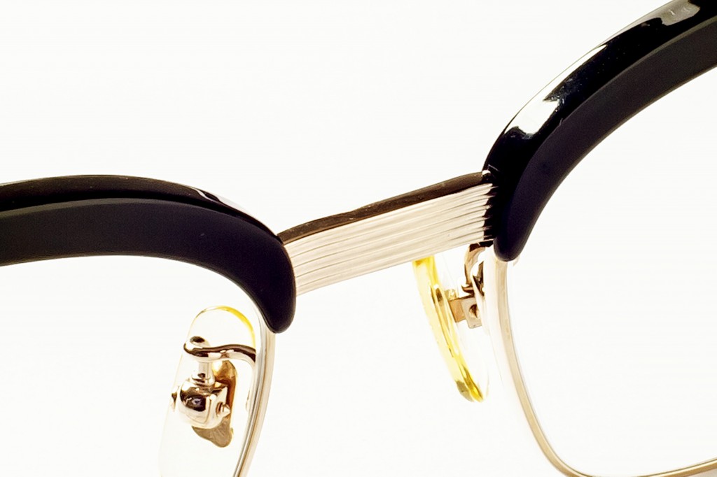 メガネ キッド デルタ ナイン DELTA9KID（デルタナインキッド）の髪型・メガネや服のブランドは？