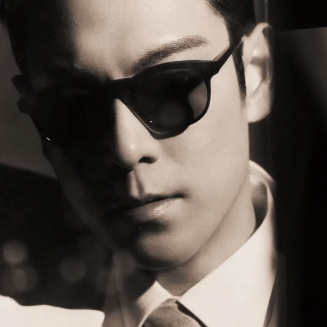 FEATURES Hakusan Megane × T.O.P